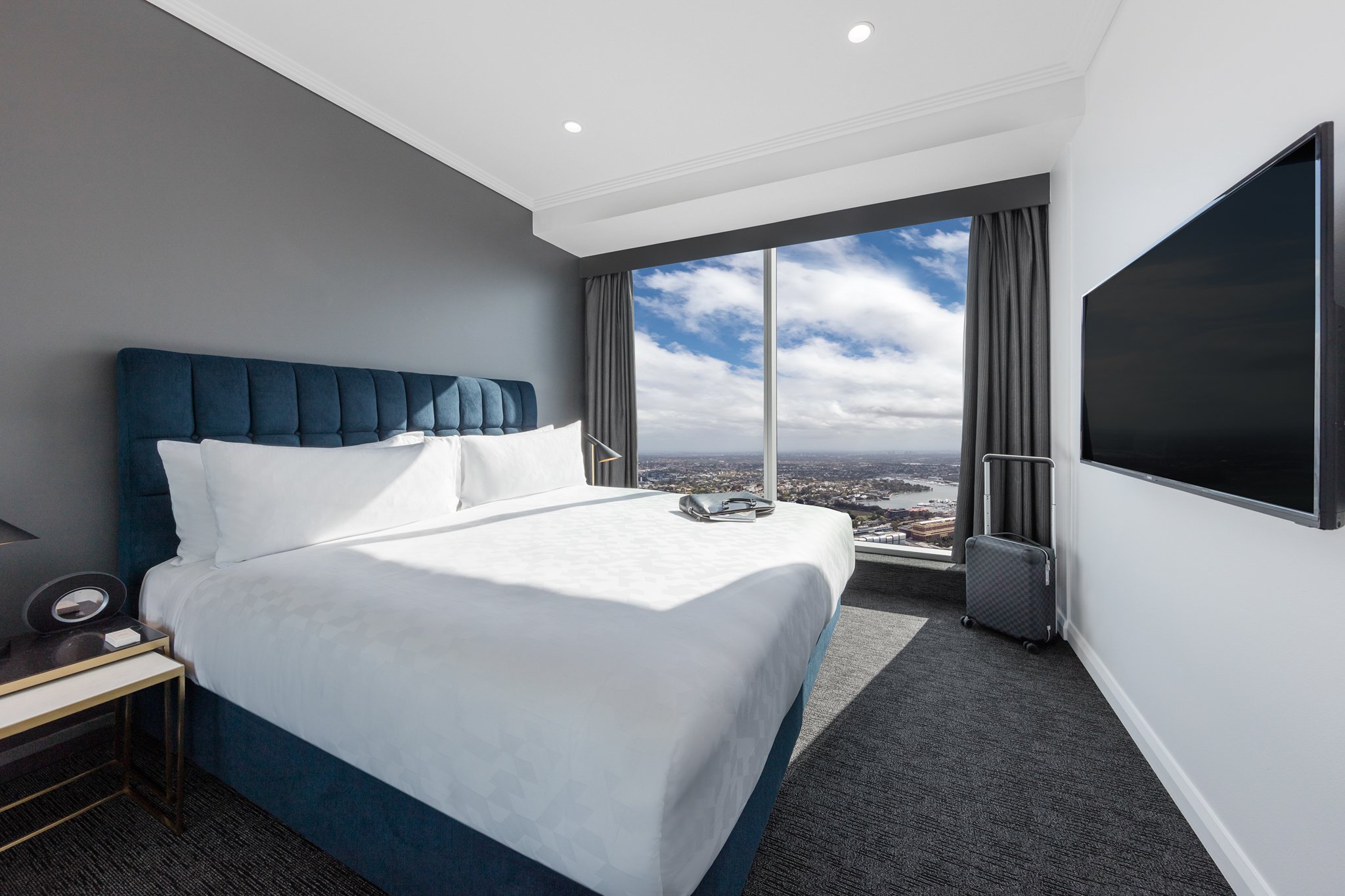 Meriton Suites World Tower 7/50