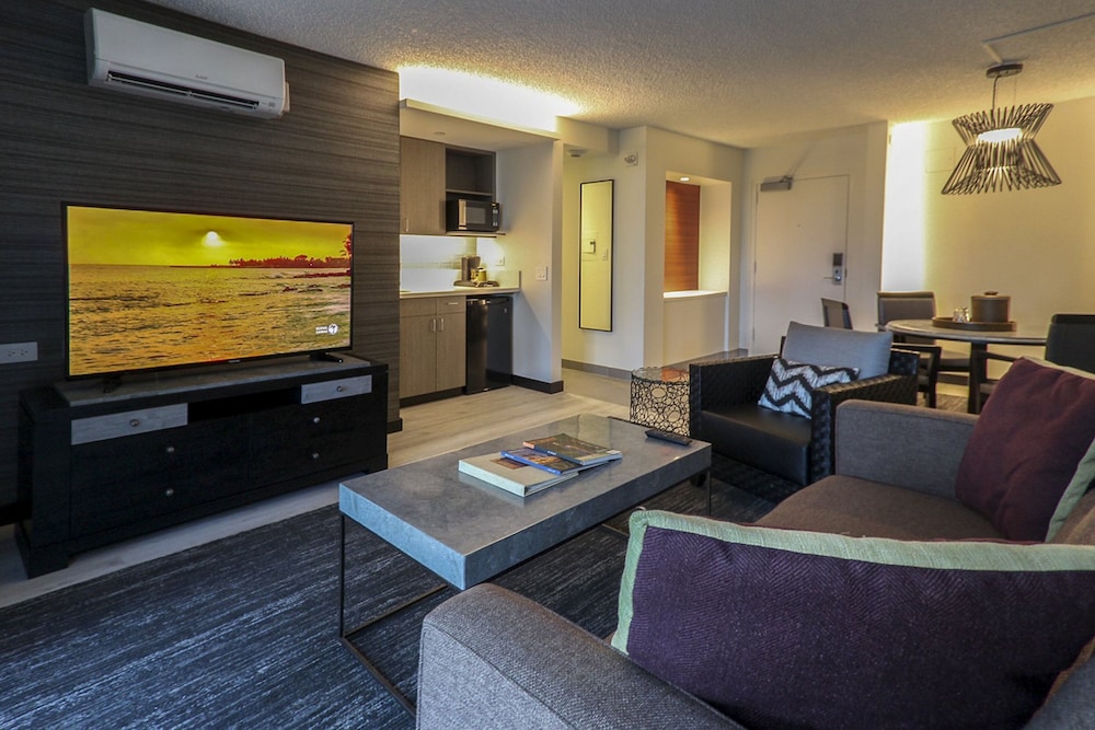 Kaimana Beach Hotel 23/50