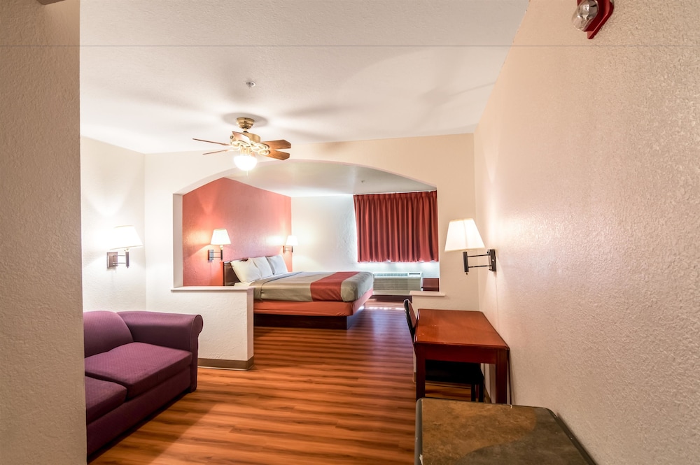 Motel6 Oklahoma City, OK 39/55