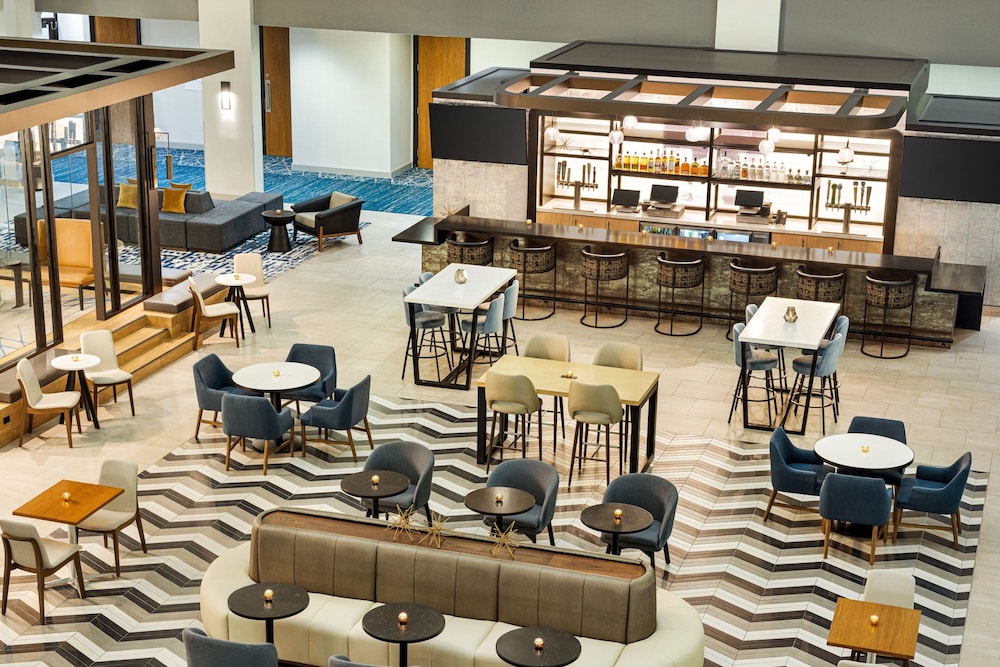 Sheraton Chicago O Hare Airport Hotel 57/73