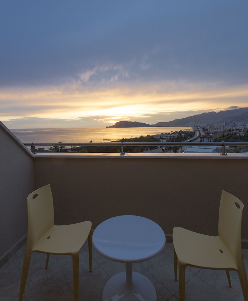 Michell Hotel - Adult Only 44/50