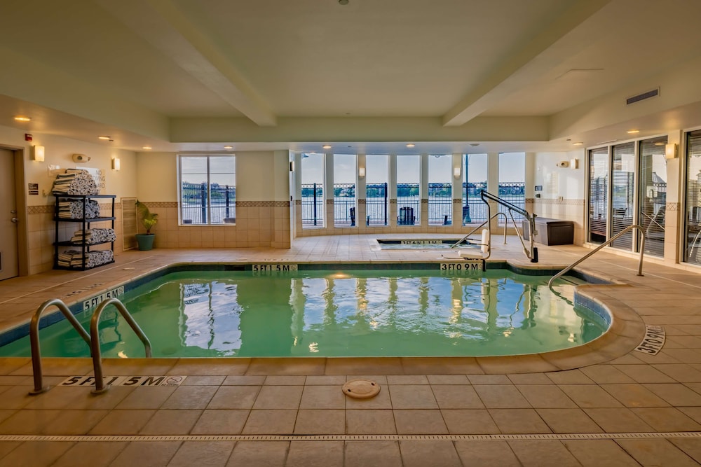 Hilton Garden Inn Granbury 5/64