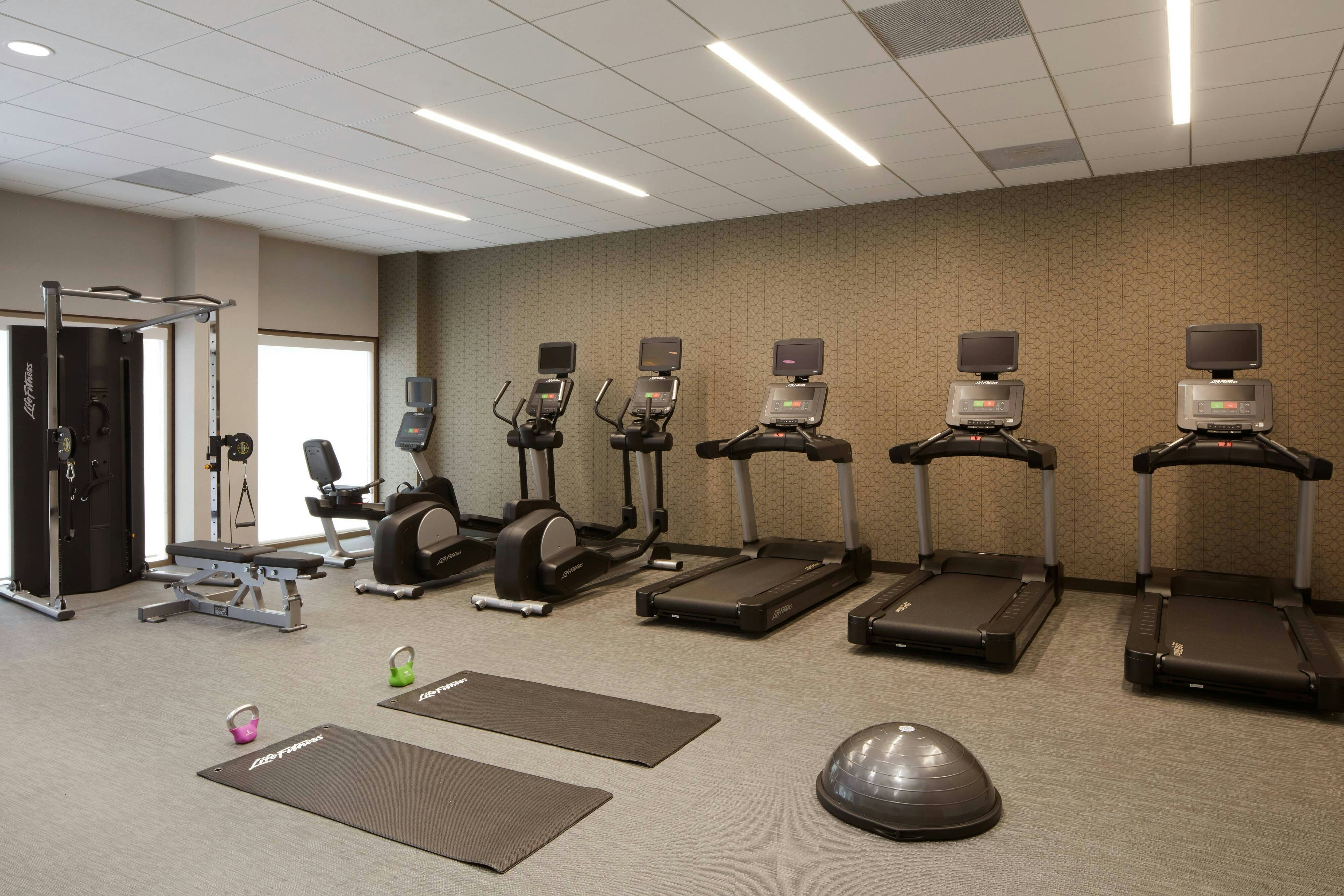 Courtyard By Marriott Los Angeles Lax Century Boulevard 4/19