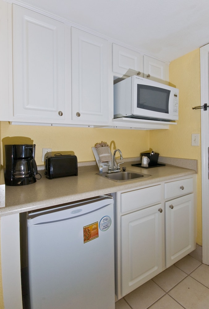 Breakers Resort 36/80
