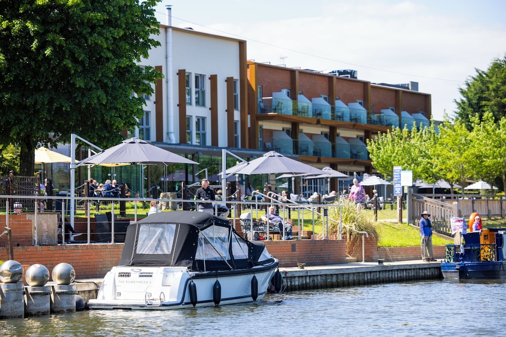 the runnymede-on-thames 51/59