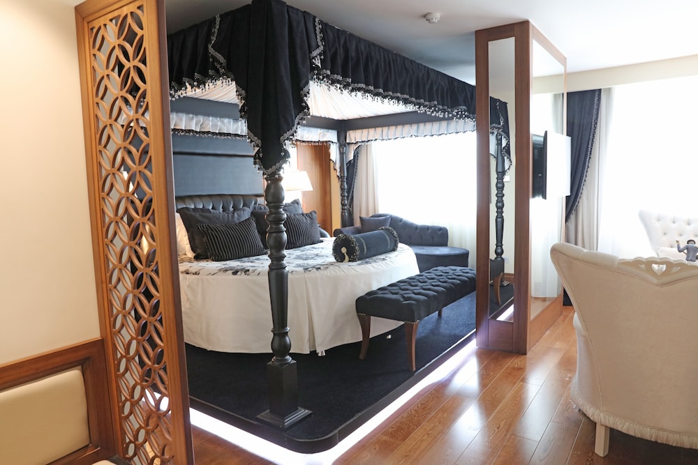 Latanya Hotel Ankara 52/76