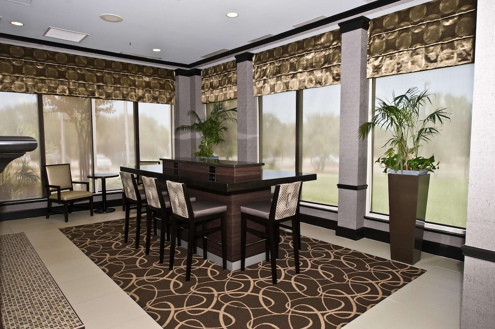 Hilton Garden Inn Austin NW/Arboretum 64/75