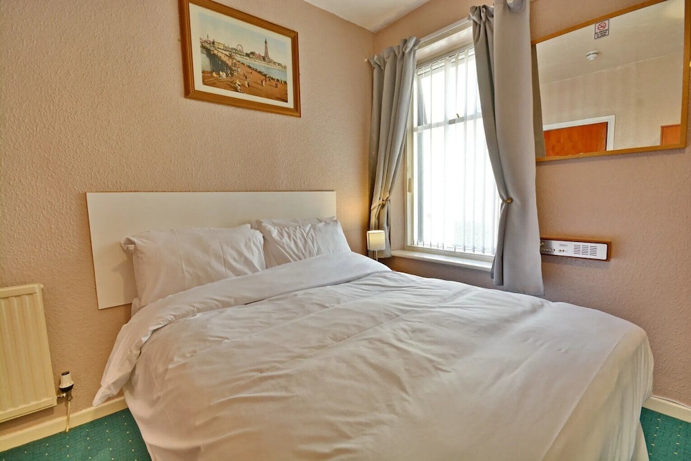 Royal Oakwell Hotel 32/52