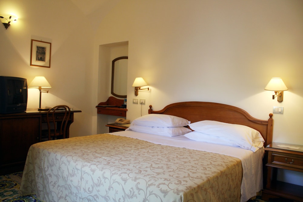 Hotel Rufolo 23/71