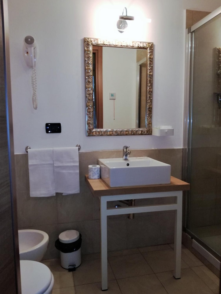 Boutique Hotel Piedra Rome City Centre 40/41