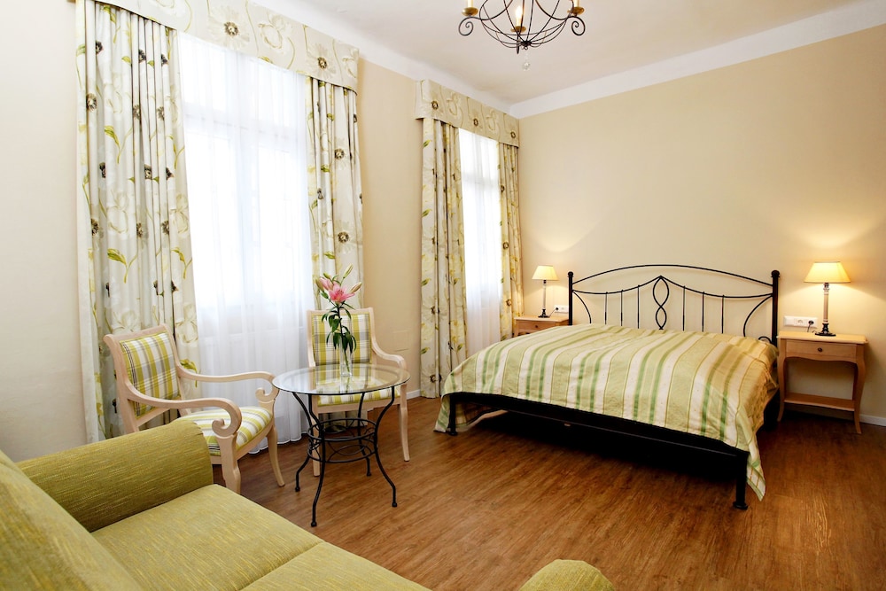 Hotel Palais26 5/37