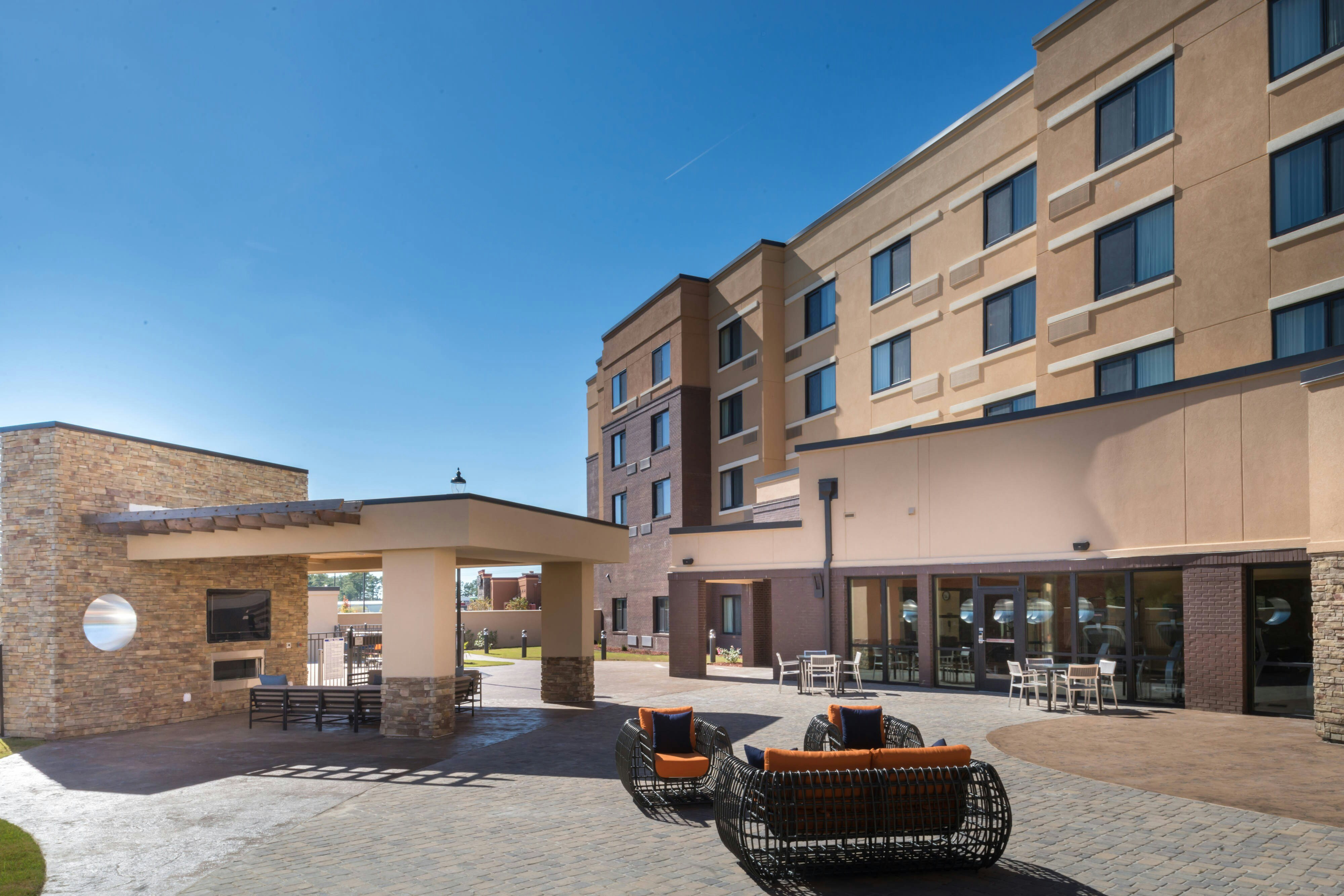 Courtyard Jacksonville 47/53
