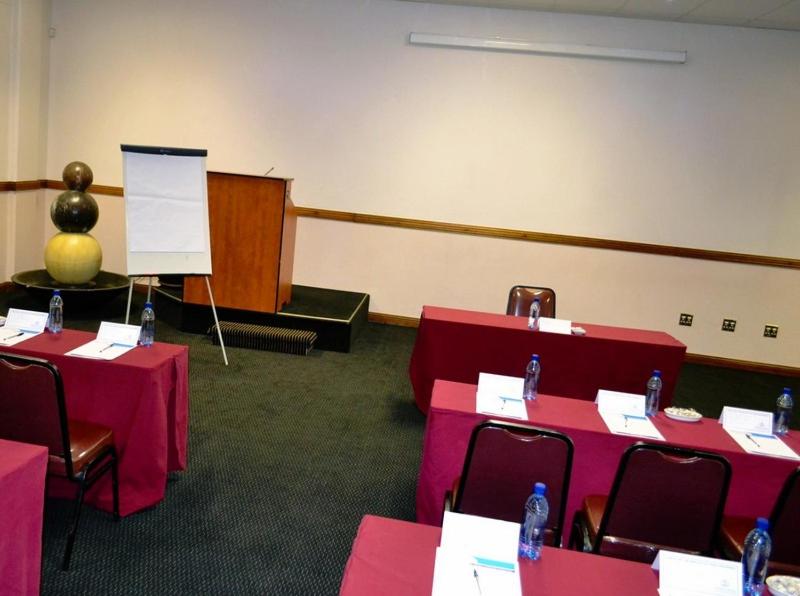 Crown Hotel and Conference Centre 27/30