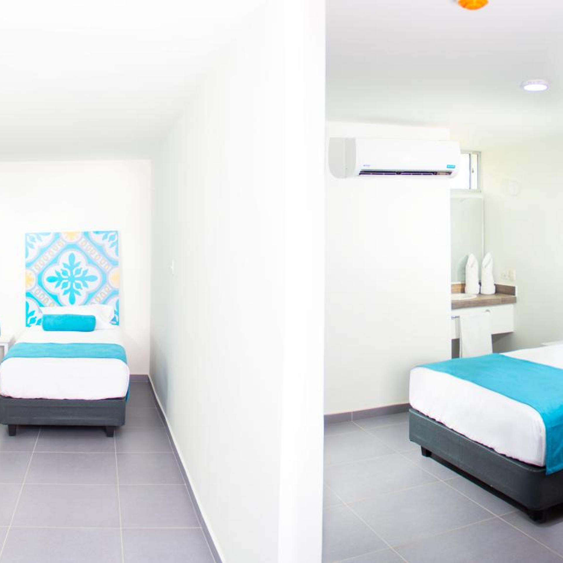 Akuamarina Hotel 49/50
