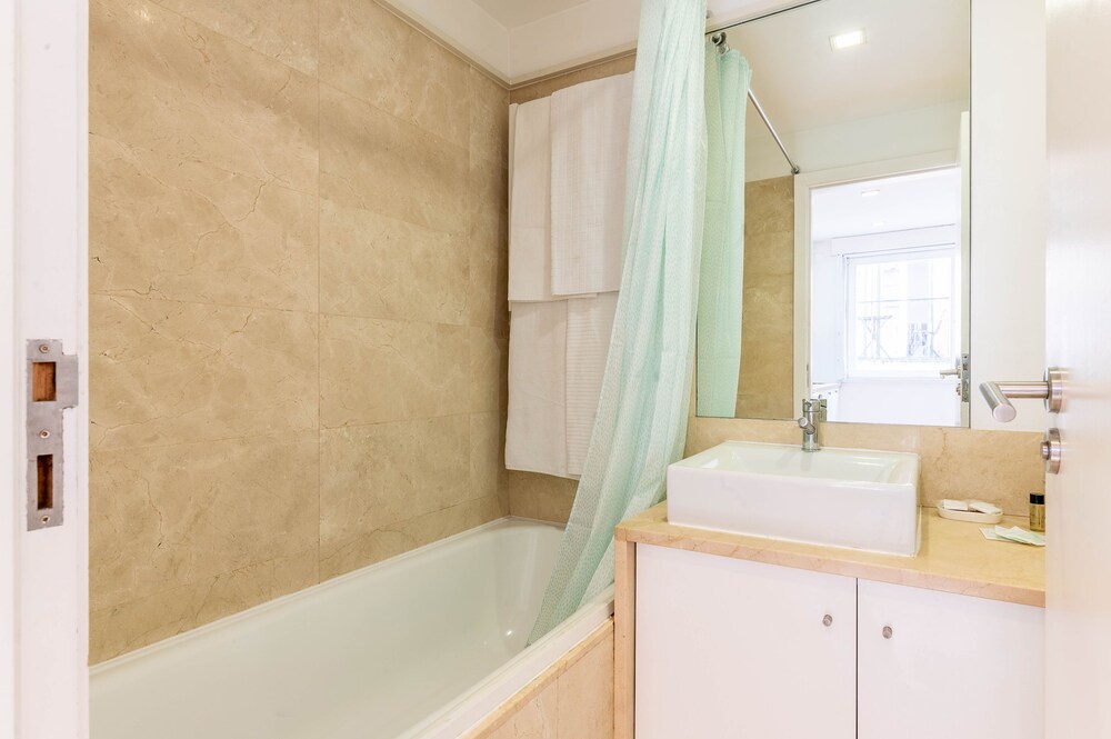 LISBON SERVICED APARTMENTS - BAIRRO ALTO 50/55