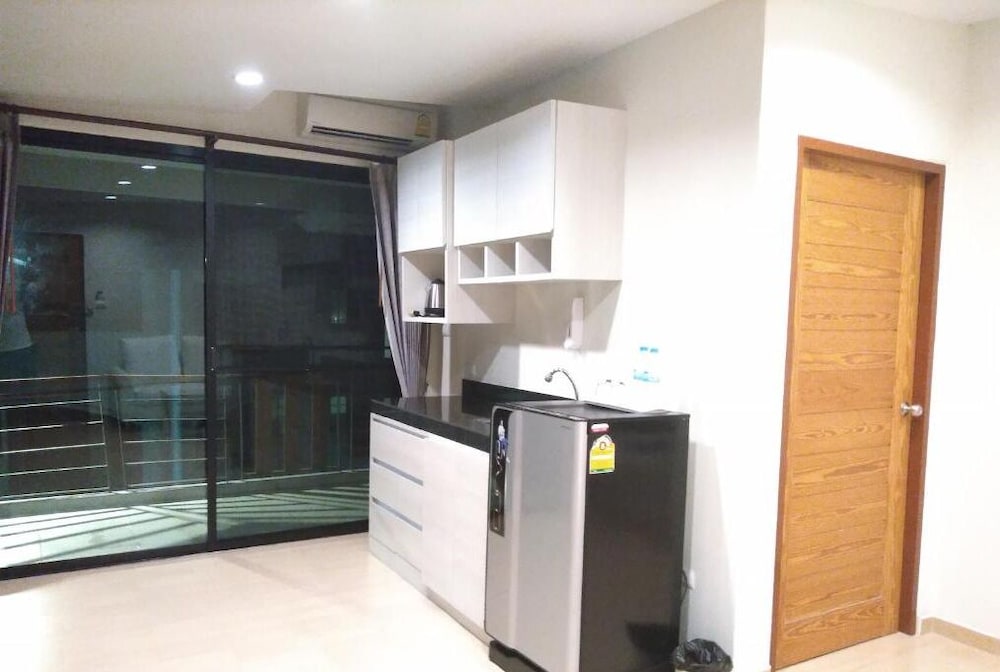 Abani Jomtien Inn 50/50