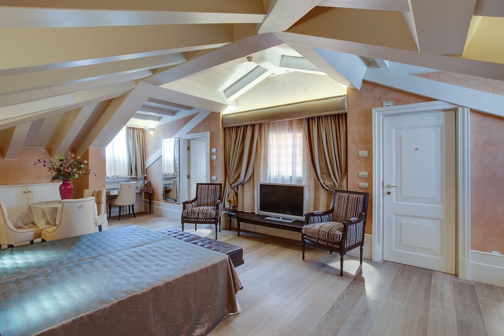 Hotel Moresco 22/42
