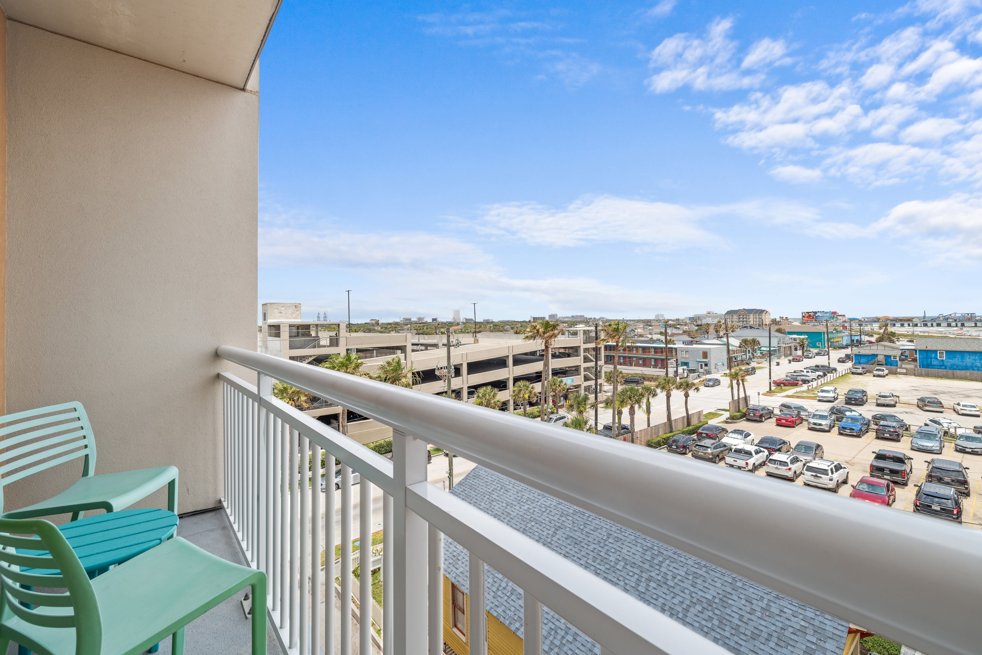 Holiday Inn Express Suites Galveston Beach 9/65
