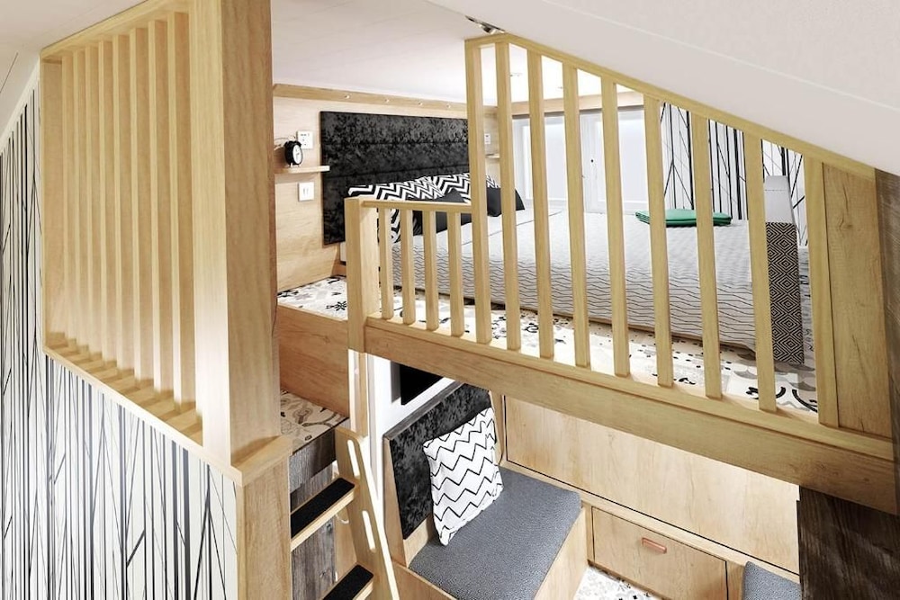 Sandaway Beach Holiday Park 18/50