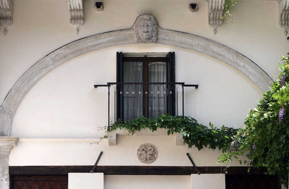 PALAZZO GIOVANELLI - GRAN CANAL 3/75