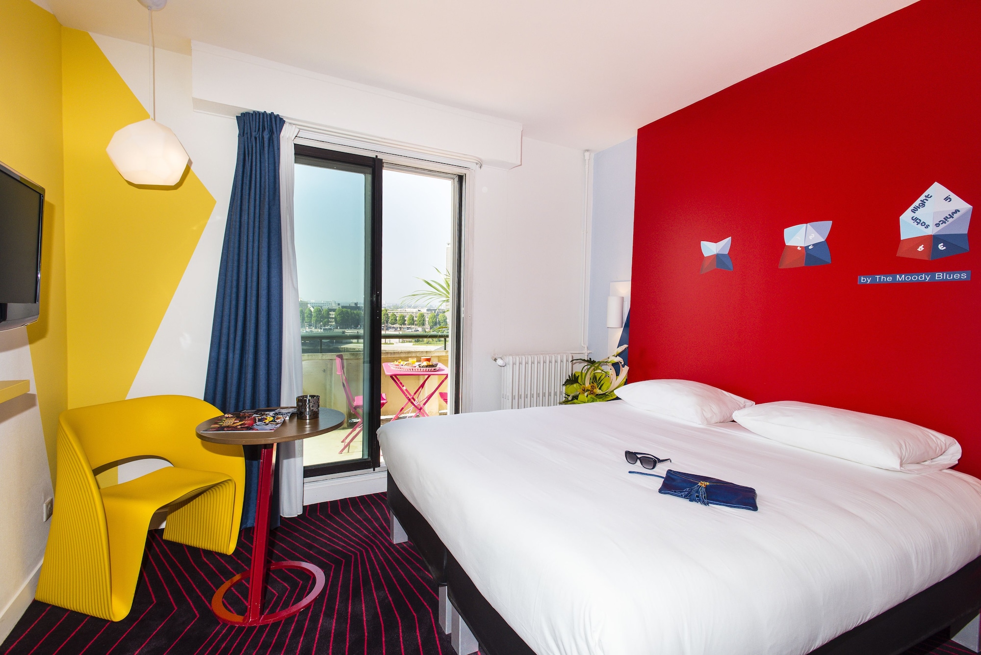 غرفة قياسية بسريرين منفصلين بشرفة، Ibis Styles Rouen Centre Cathedrale 2/10
