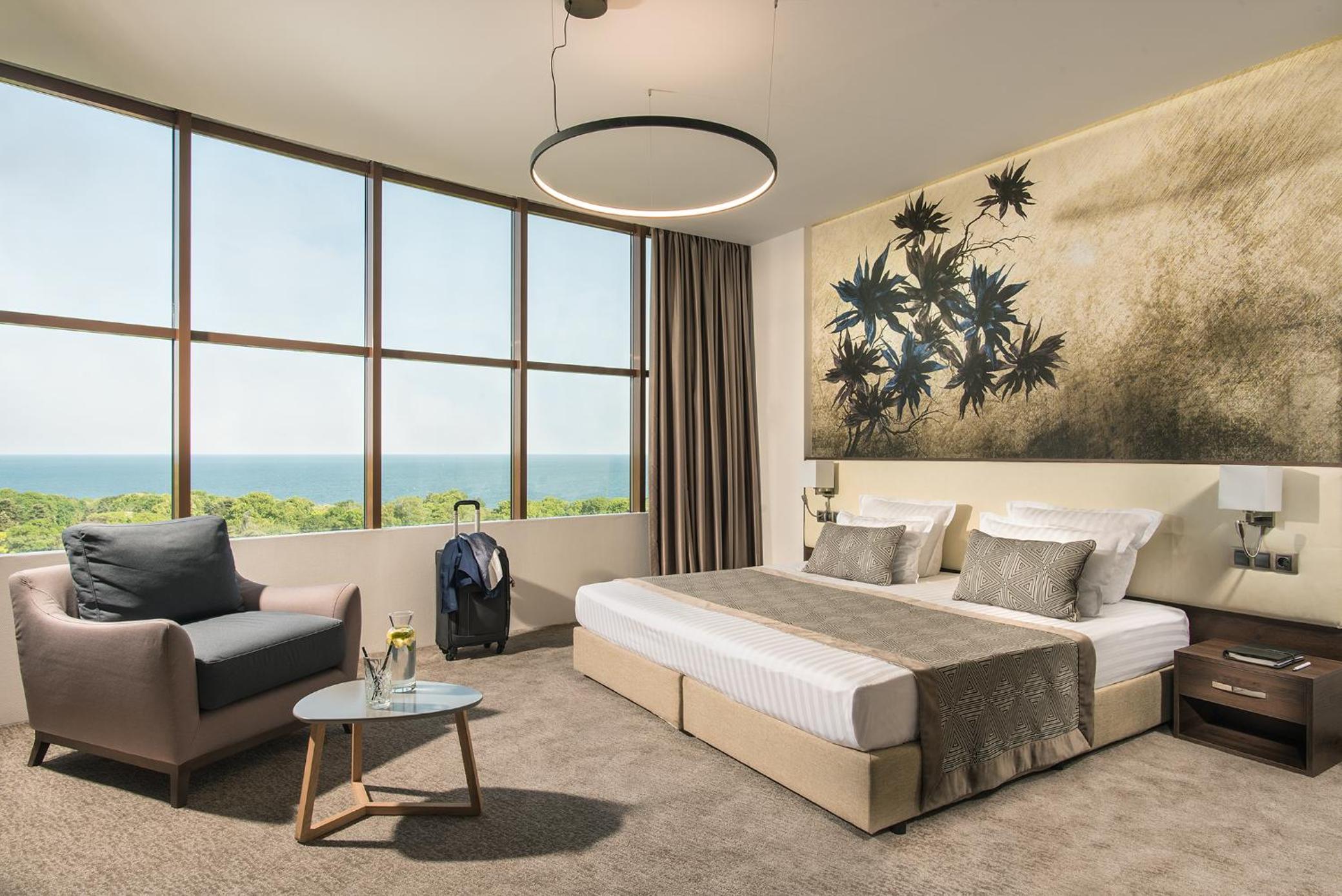 DELUXE, DOUBLE BED, SEA VIEW