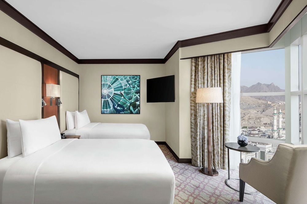 Junior Suite, Twin Beds, Bay View