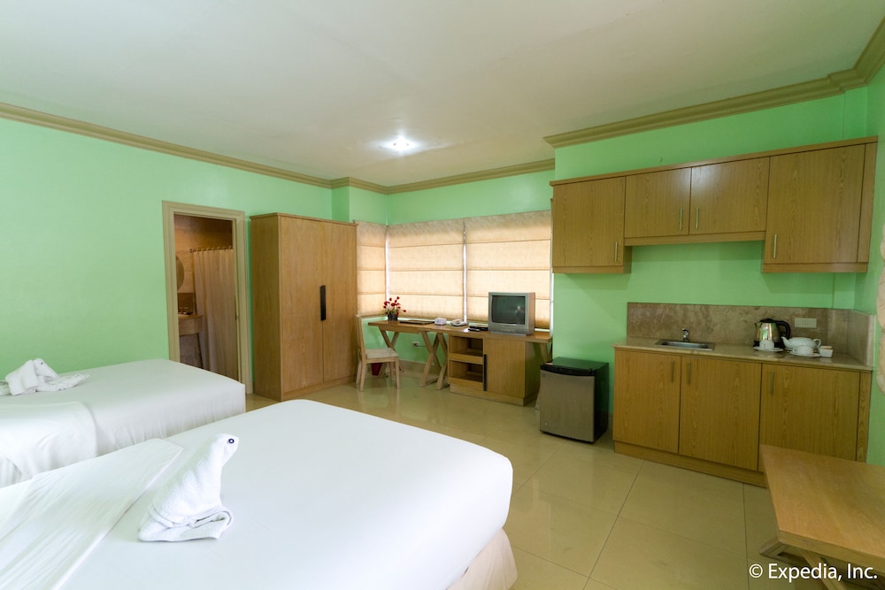 Crown Regency Residences Cebu 13/49