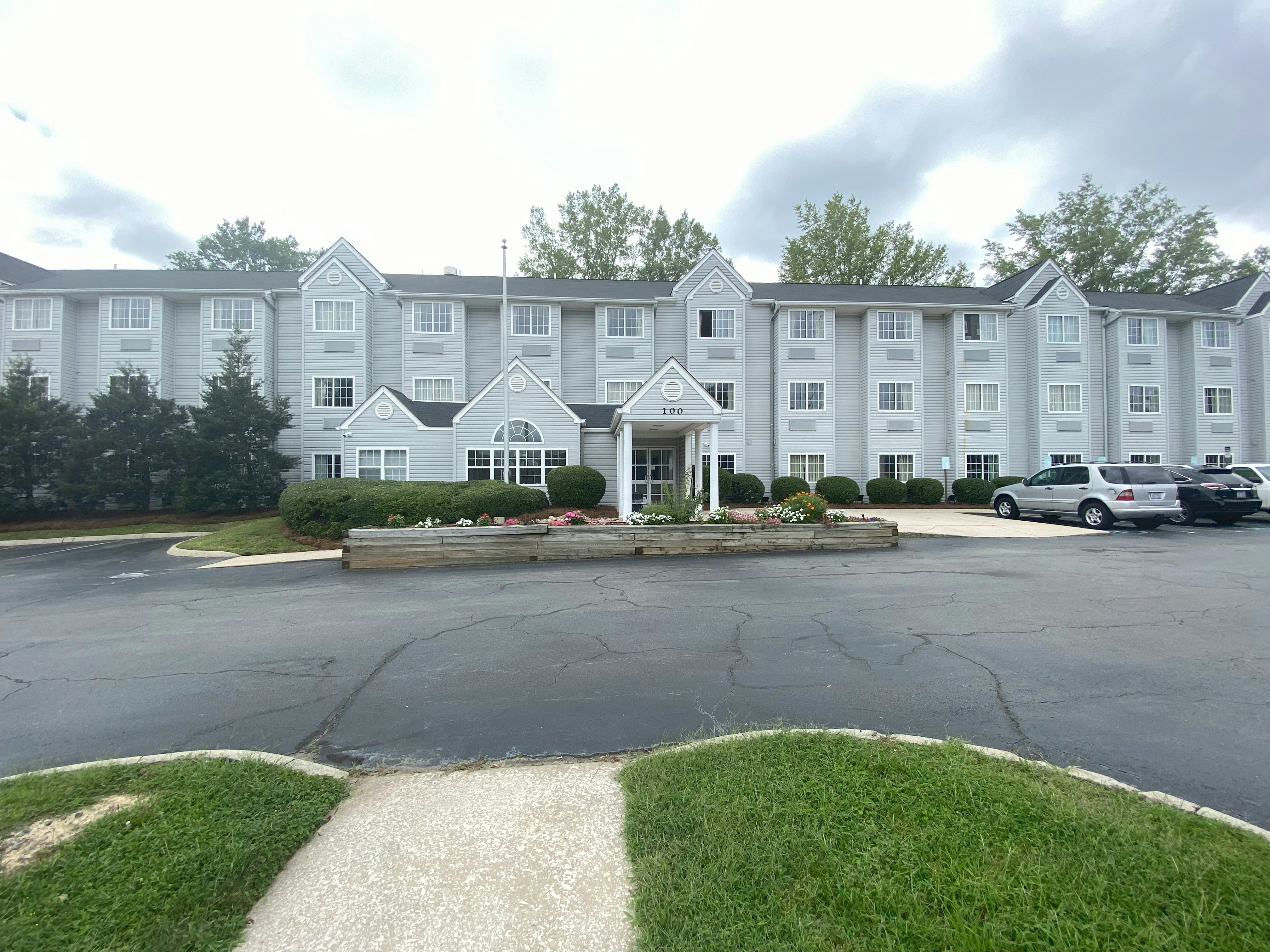Red Roof Inn Winston-Salem 24/24