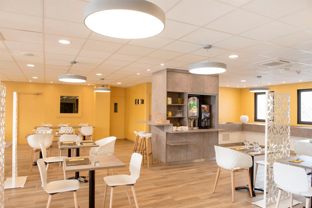Hotel Kyriad Saint Etienne Centre 56/70