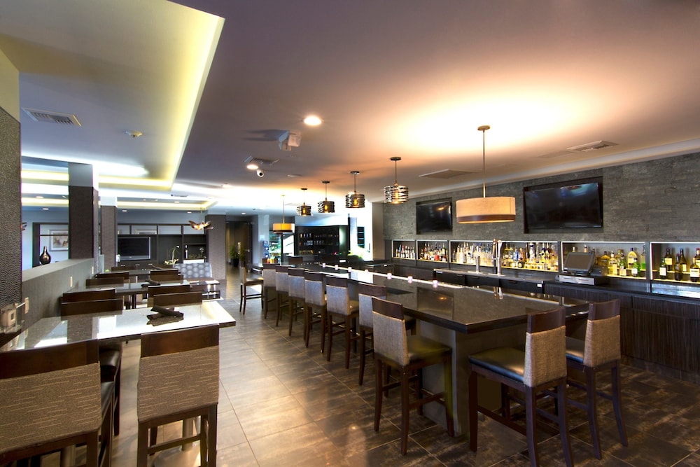 Staybridge Suites Carlsbad/San Diego 48/73
