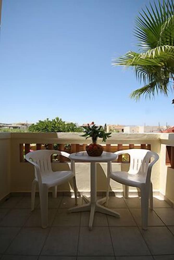 Castro Beach Hotel 39/55
