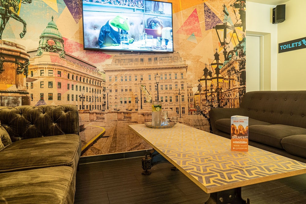 Meininger Hotel Vienna City Center 32/44