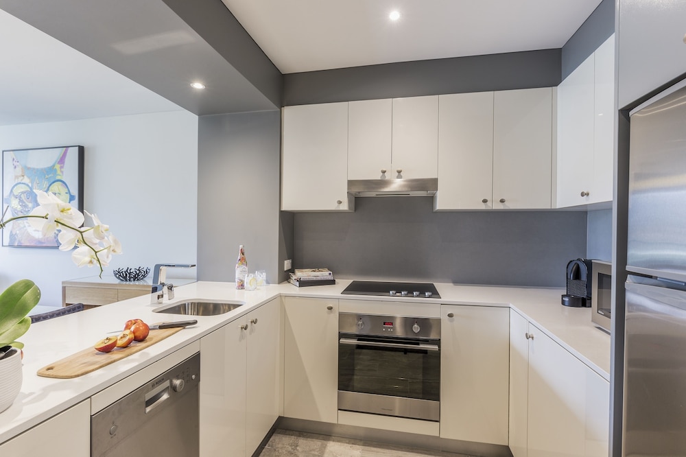 Quay West Suites Melbourne 62/81