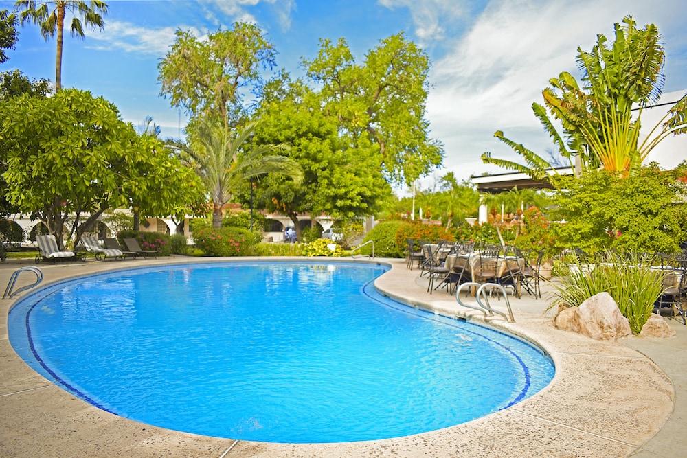 Hotel Del Rio 4/62