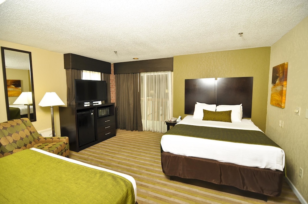 Best Western Norwalk 12/31