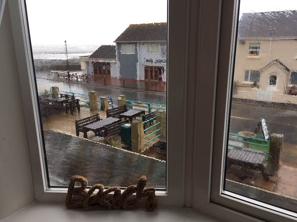 The Waterfront Inn 44/50