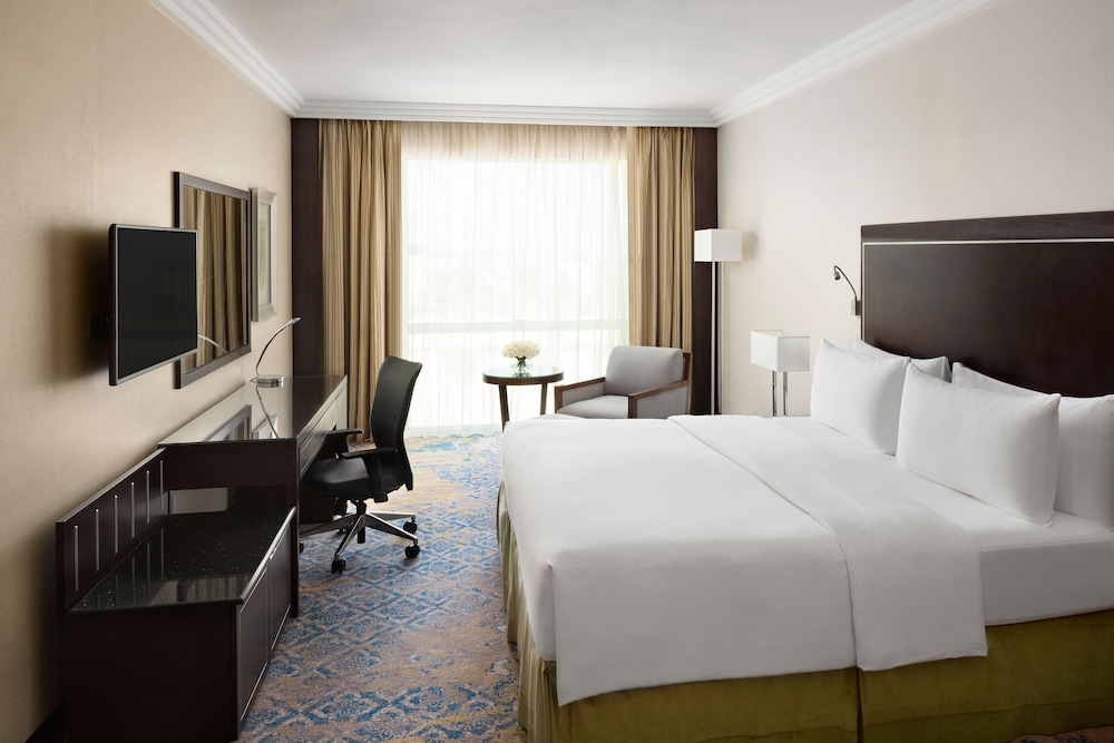 Crowne Plaza Jeddah 17/69