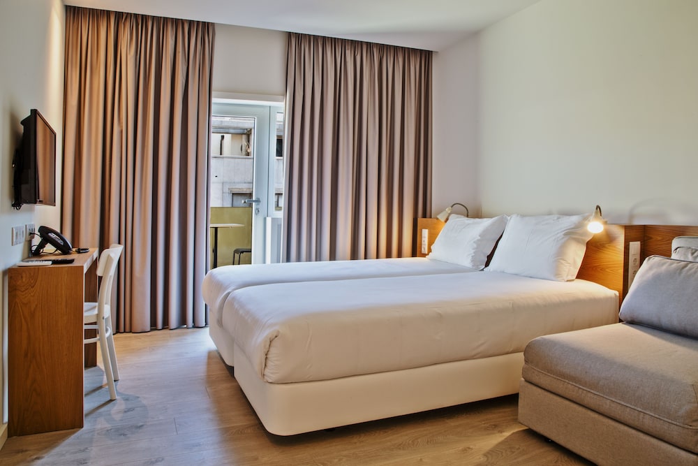 SUPERIOR, DOUBLE BED