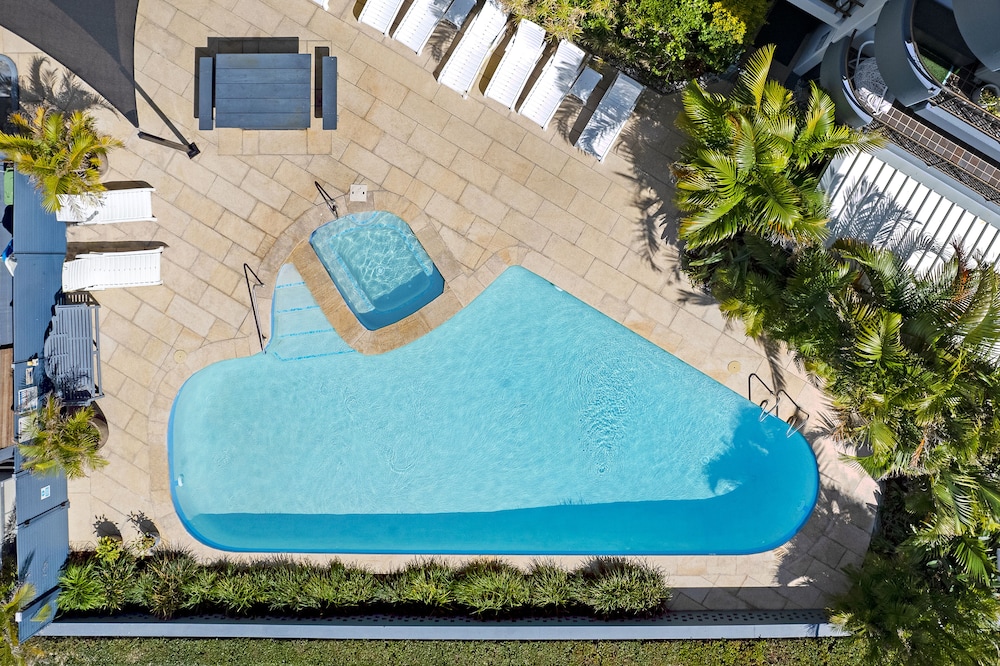 Pacific Resort Broadbeach 45/77