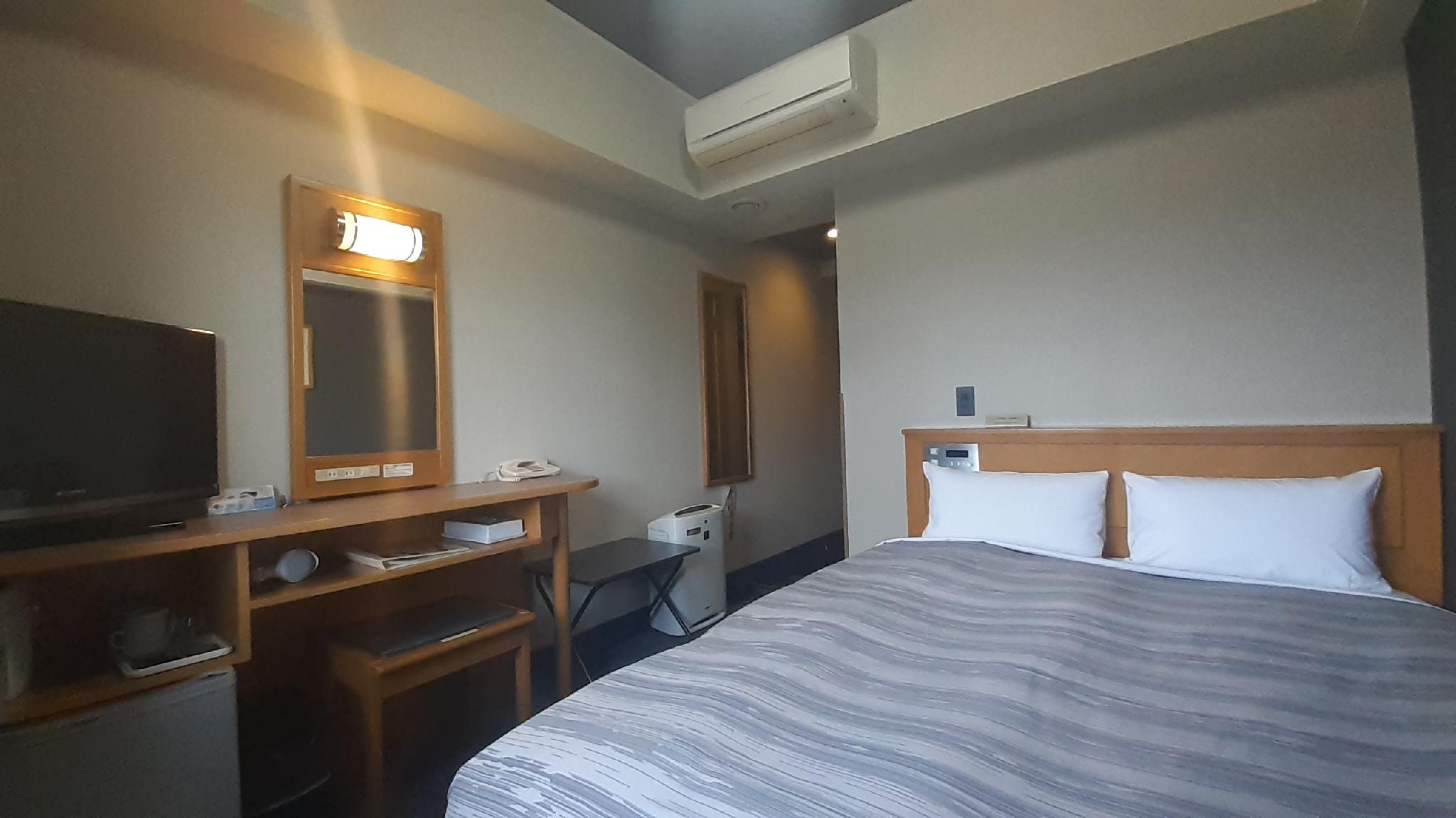 Semi Room, Standard, Semi Double Bed, Smoking