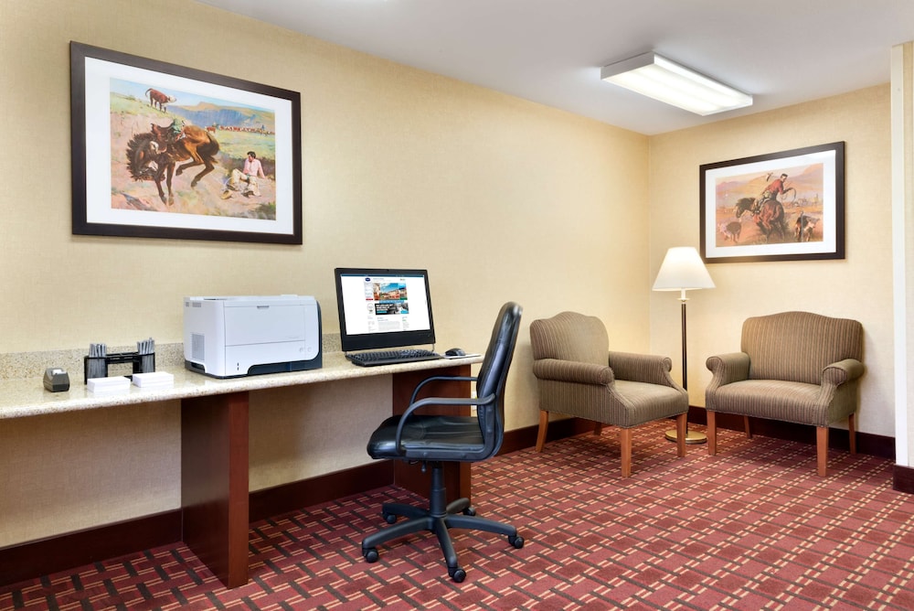 Summit Suites 25/34