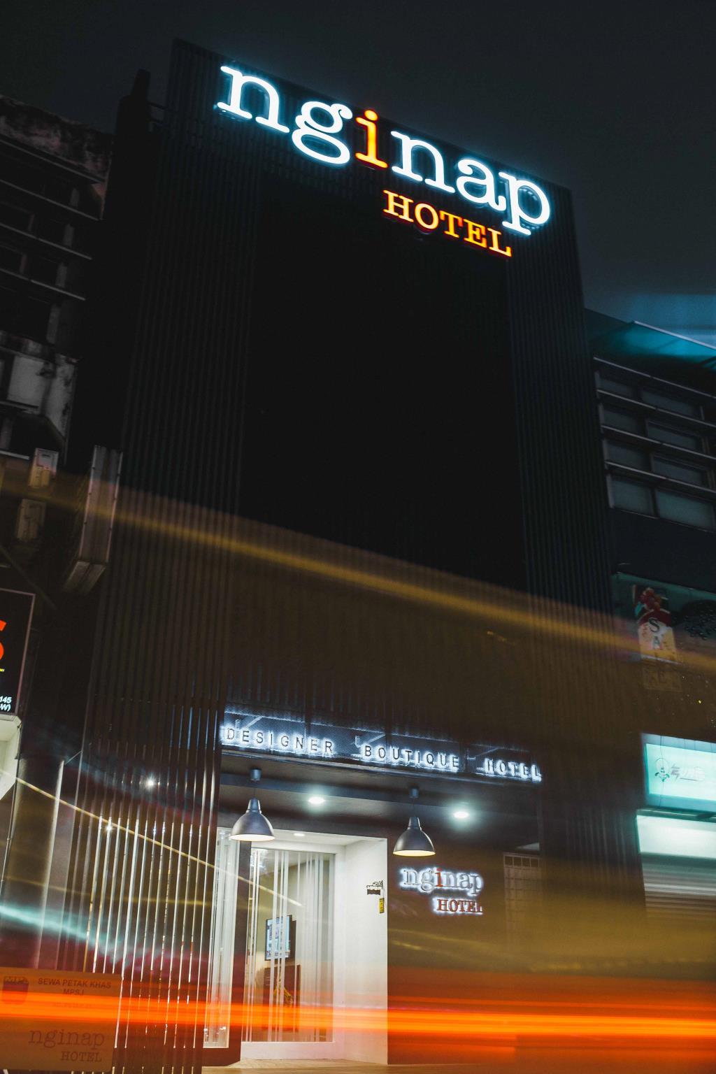 Nginap Hotel 2/30