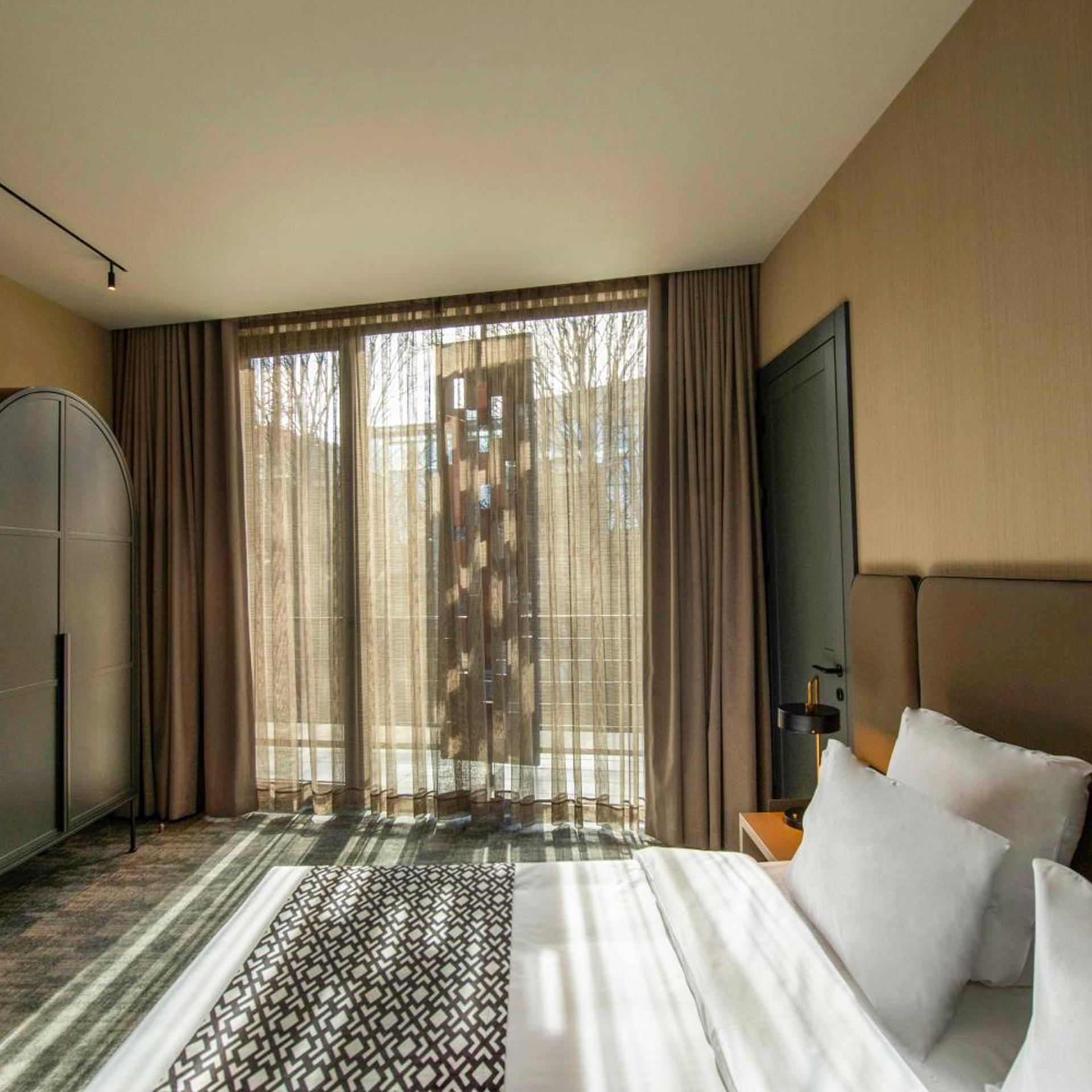 Qarvasla Hotel 29/68