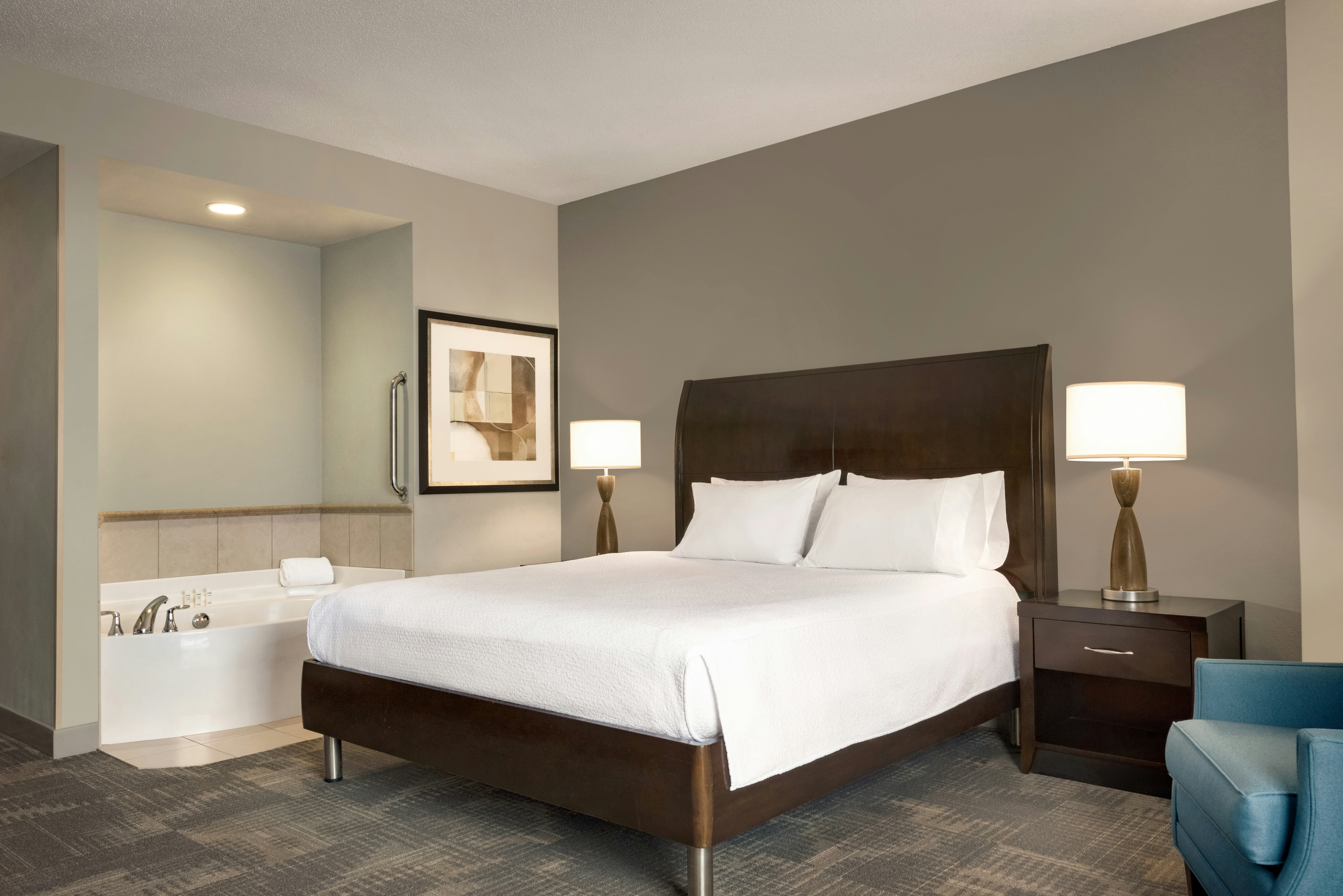 ROOM, KING BED, JETTED TUB