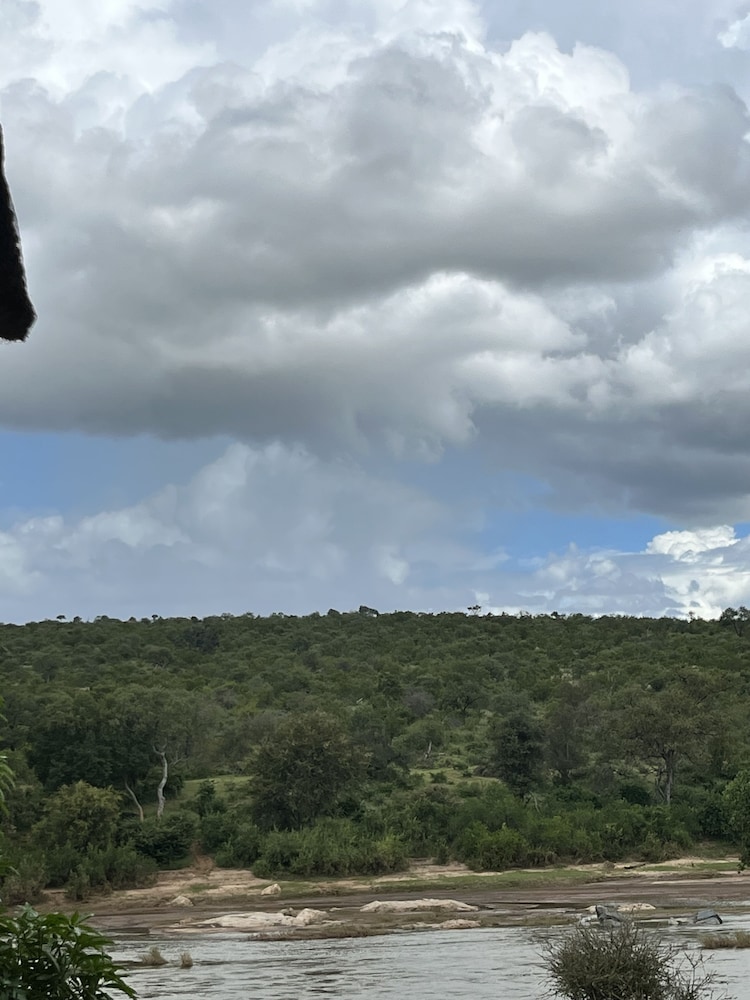 Nyati Safari Lodge 47/50