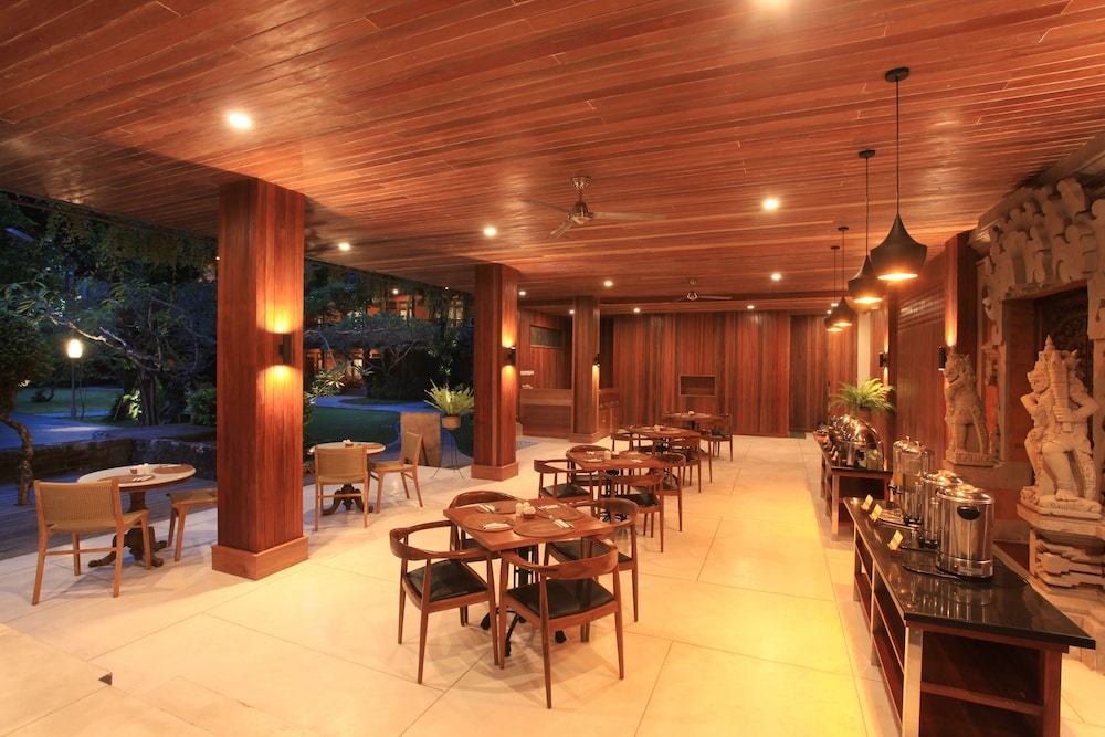 MATAHARI BUNGALOW 47/66