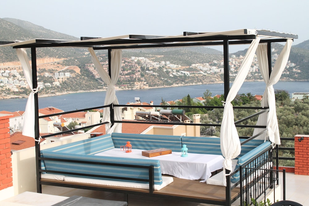 Lizo Hotel 14/38