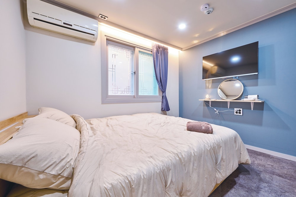 88 Hostel 13/49