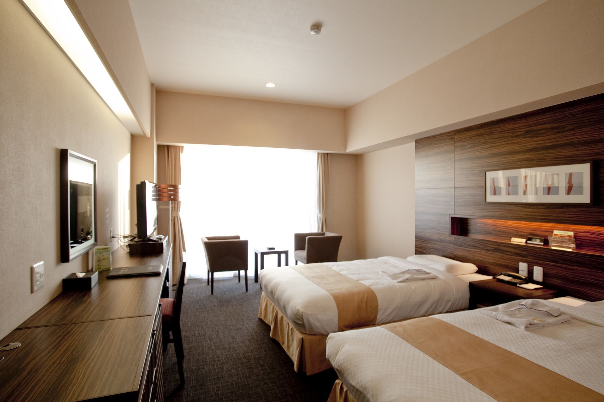 ROOM, TWIN BEDS, ANNEX